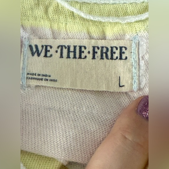 We The Free Sundae Funday Tee size large PTP 26” has stretch length 29” - Picture 4 of 7